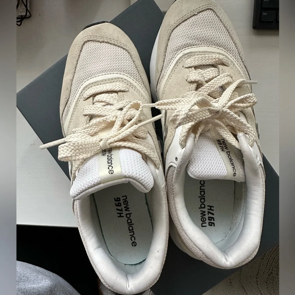 New Balance Women’s Shoes - Picture 2 of 10